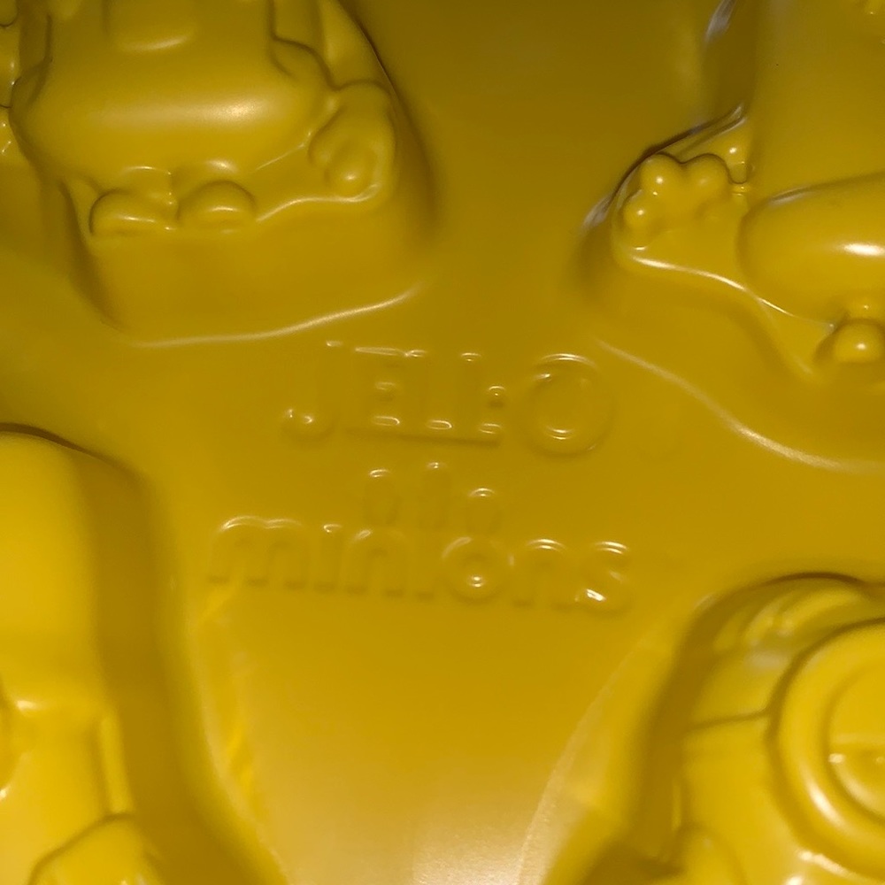 Bundle of 3 Jello Molds Disney Monsters & Minons - Picture 3 of 6